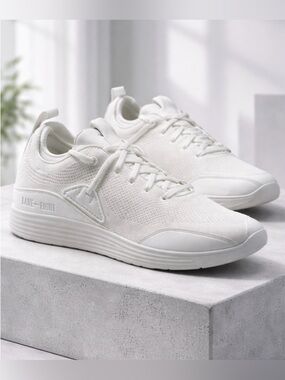 NWT Lane - Eight Unisex HIIT Trainer Shoe White  - Women 8.5